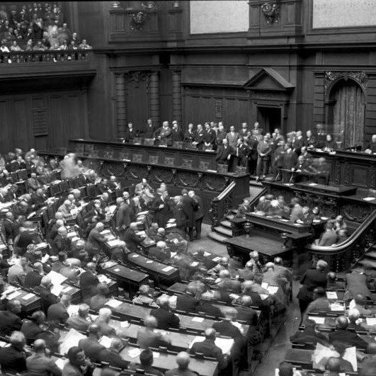 11 agosto 1919 – Promulgata la Costituzione di Weimar