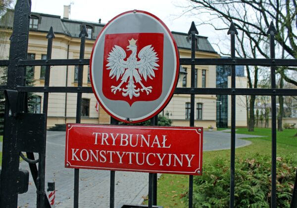 La violazione dei diritti costituzionali in Polonia: aporie e anacronismi