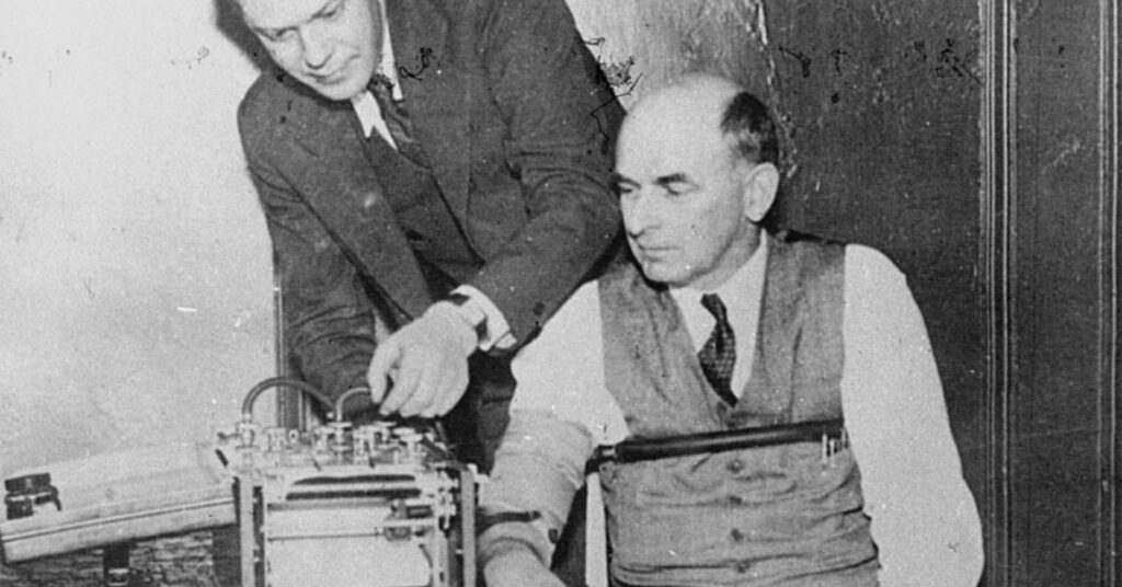 Negli anni '30 in America fu inventata una macchina per scoprire scientificamente i colpevoli durante i processi. Ma come funzionava?